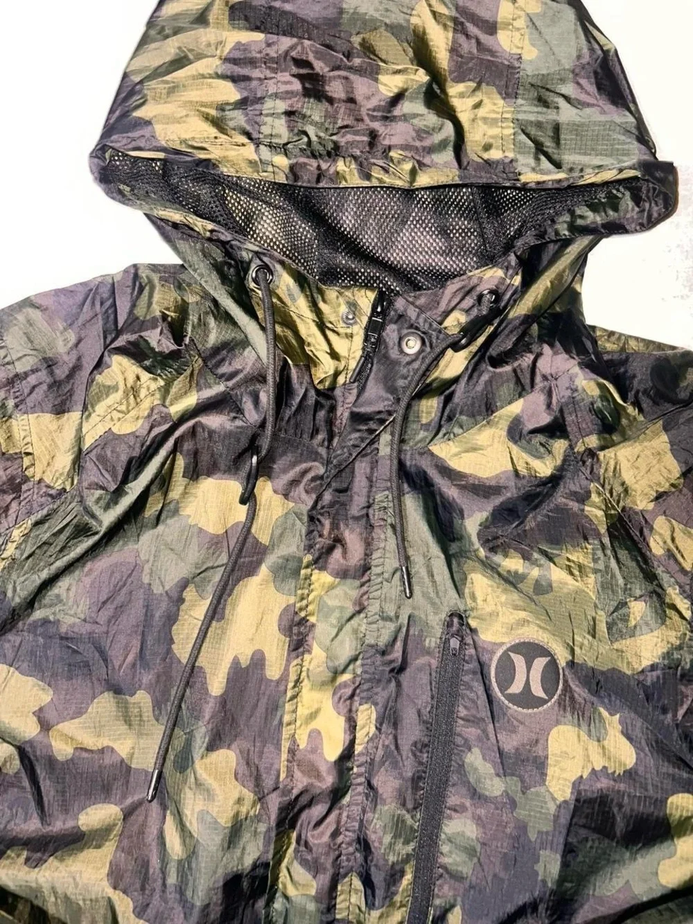 Hurley Men's Camo Hooded Windbreaker Jacket - Olive/Black